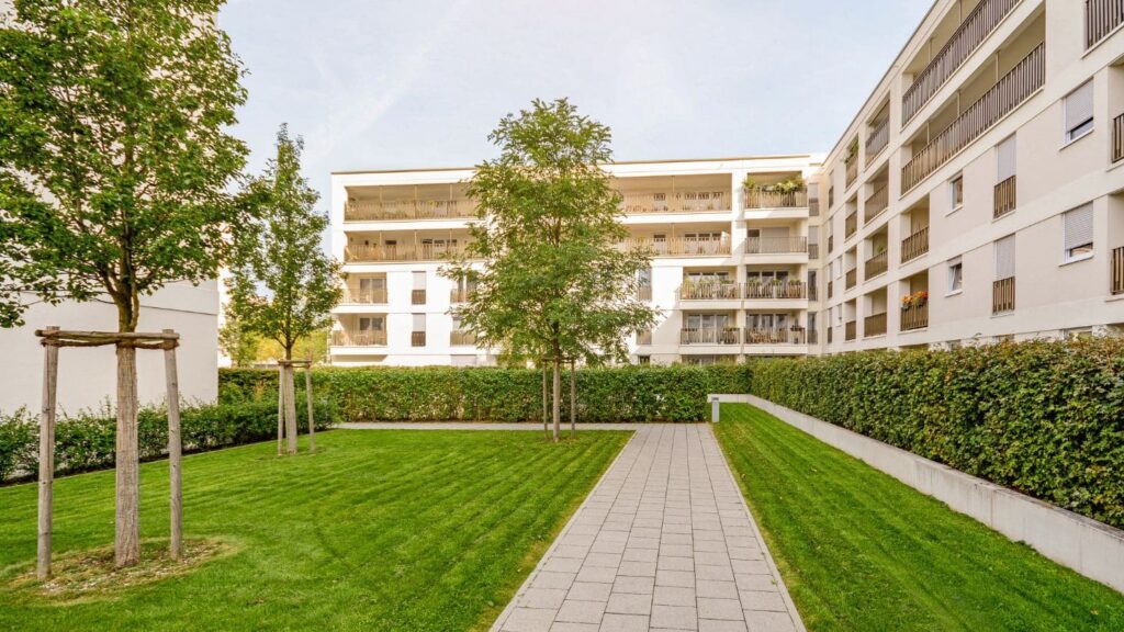 Comment choisir le bon prestataire pour le nettoyage de votre copropriété ?